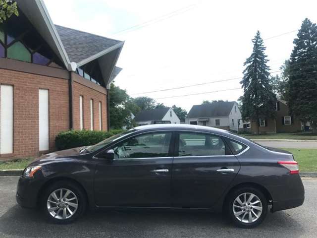 Nissan Sentra 2013 photo 1
